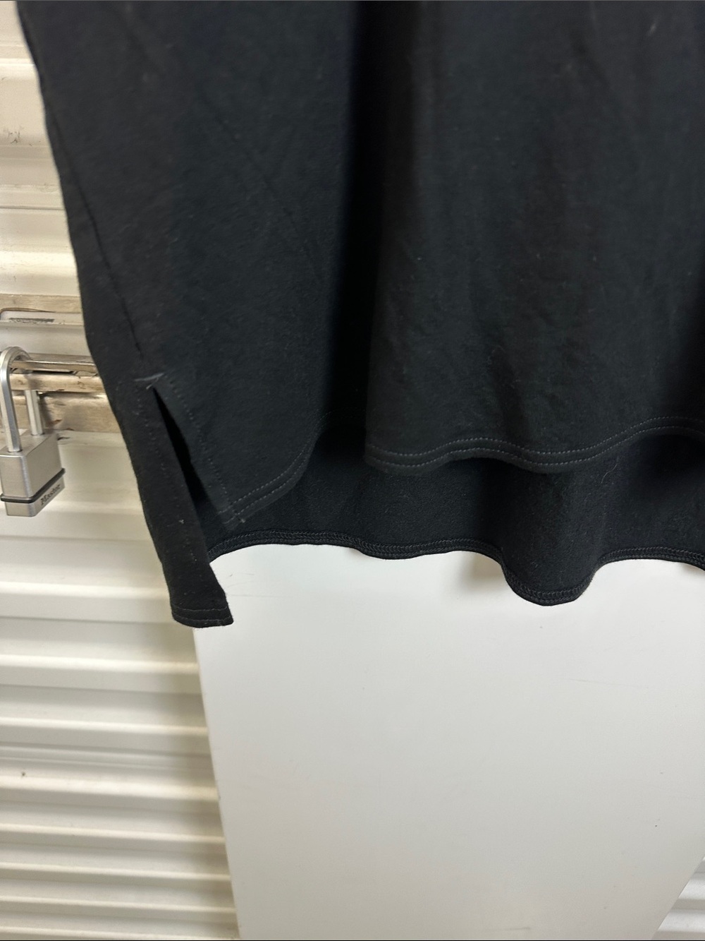 DAILY RITUAL Women's Black V-Neck Short Sleeve Top - Picture 5 of 8